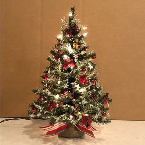 Christmas Tree (Lighted)